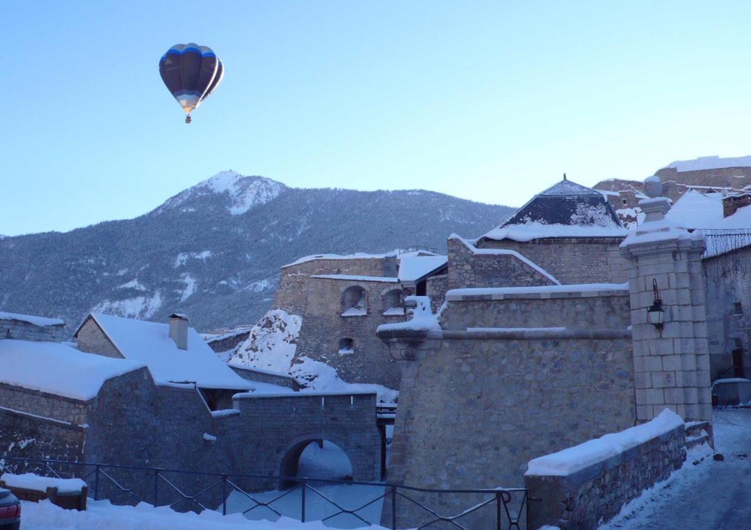 Cultural Center - P&C vols en montgolfière , Briançon Cultural Center - P&C vols en montgolfière , Briançon